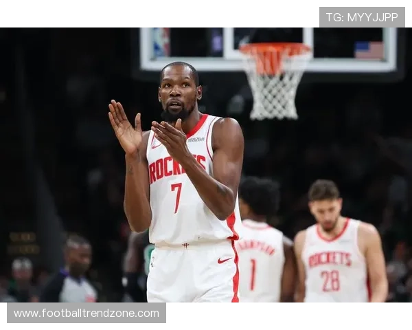 火箭队最新比赛比分分析，精彩时刻回顾与球员表现点评